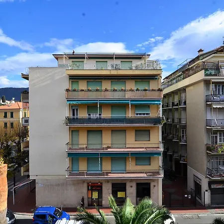 Apartment Elena *